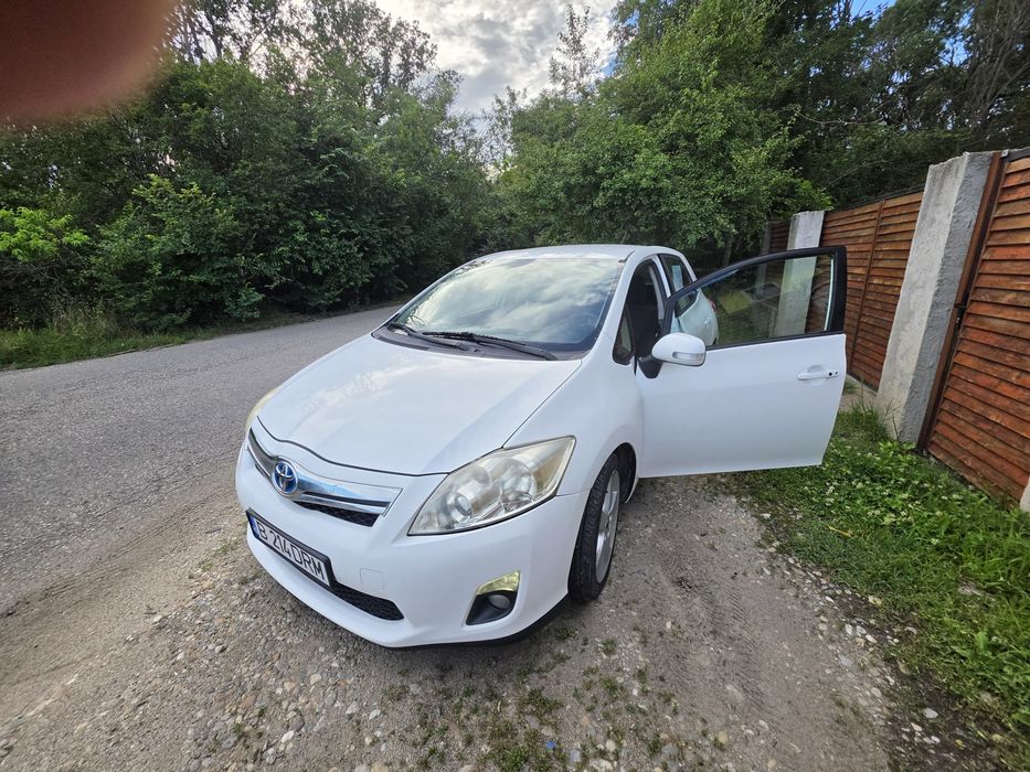 TOYOTA Auris 2011 — imagine 2