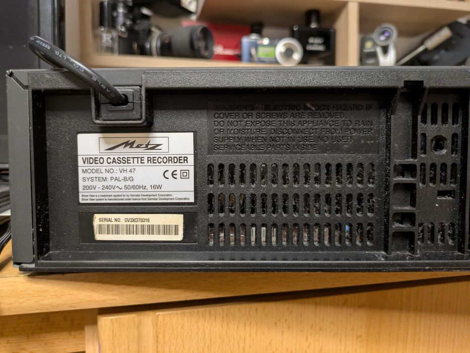 Metz VH 47 Premium & Orion DVD 3000