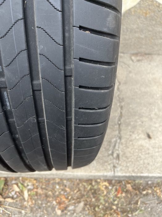 2 бр. летни гуми 225/55/17 Bridgestone DOT 0623 6 mm