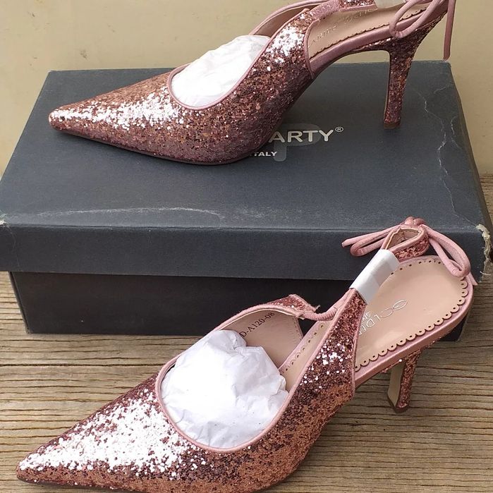 Новые женская обувь