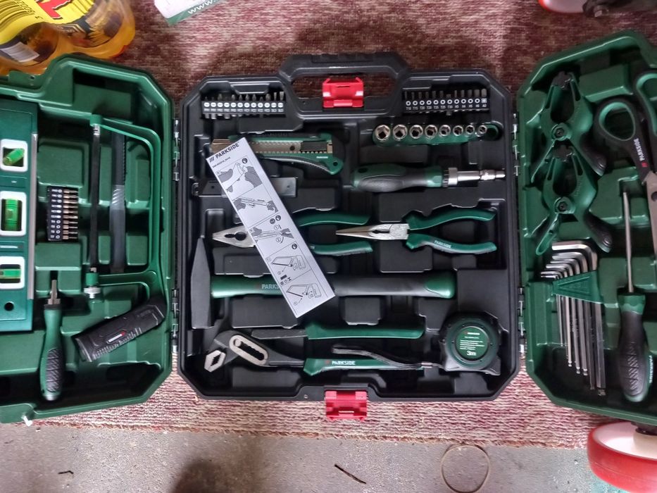 Комплект инструменти