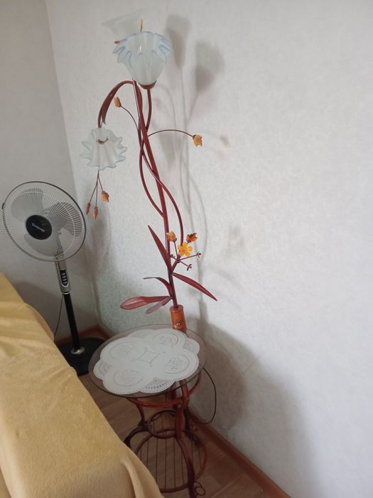 Продам светильник