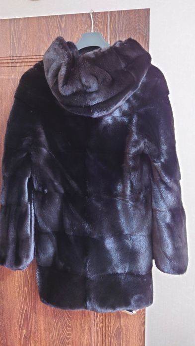 Шуба норковая, средней длины