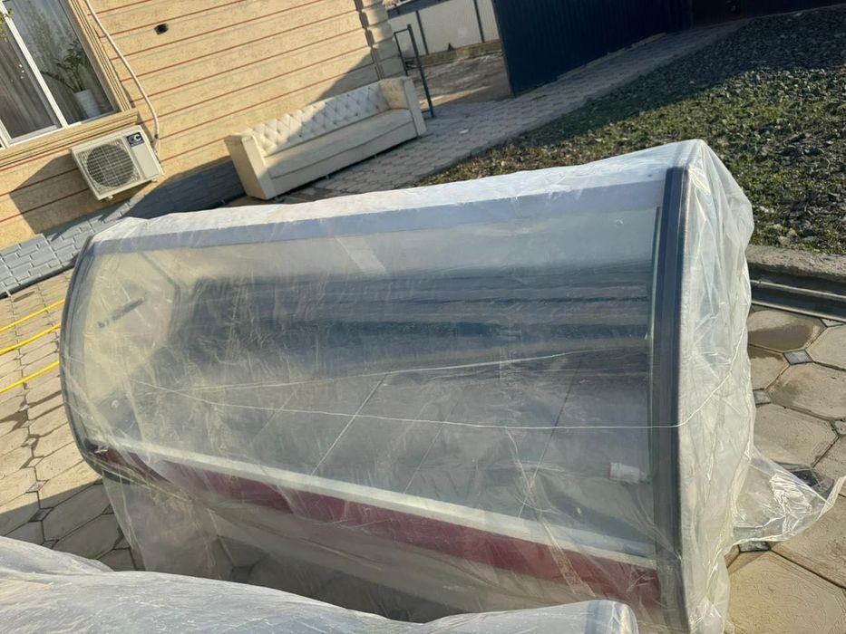 Витринный холодильник