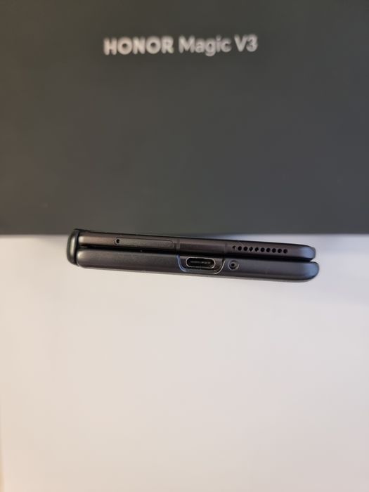 Honor magic v3  green