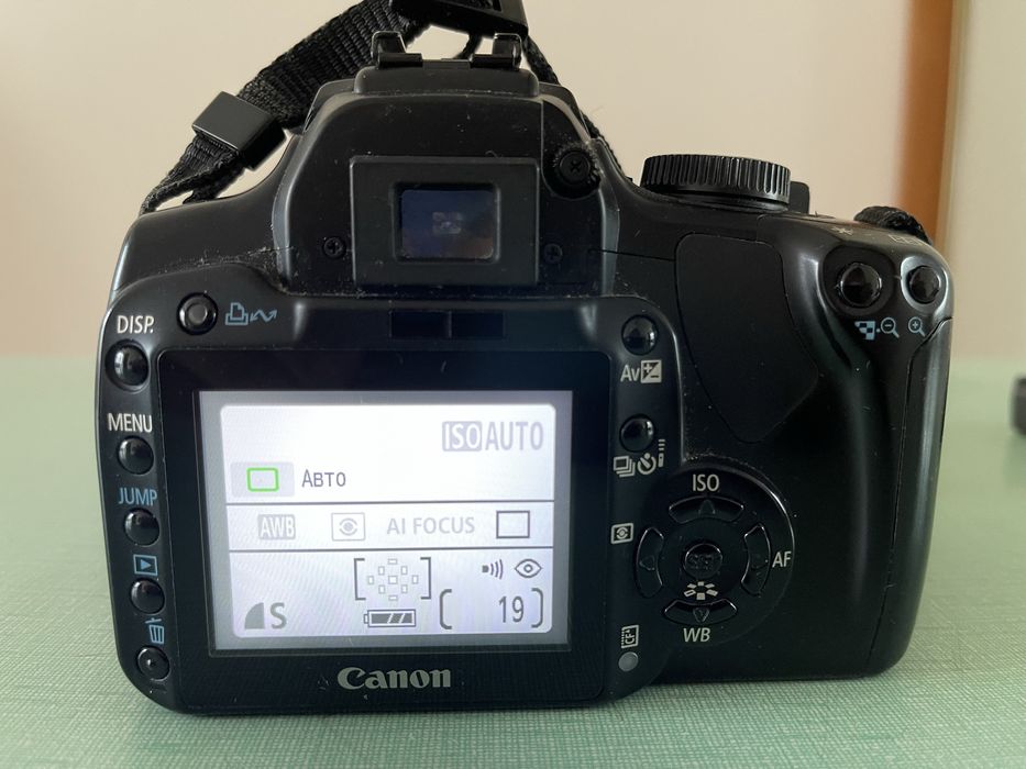 Продам фотоаппарат Canon