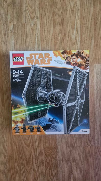 LEGO Star Wars 75211 Imperial TIE Fighter
