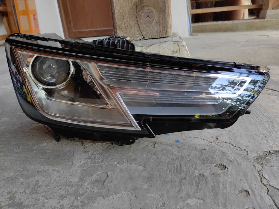 Фар Audi A4 B9 LED Bi-Xenon десен/Фар Ауди А4 Б9 ксенон/Фар Audi A4 B9