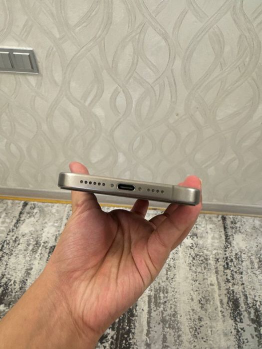 Продам iphone 15 pro max 256 гб