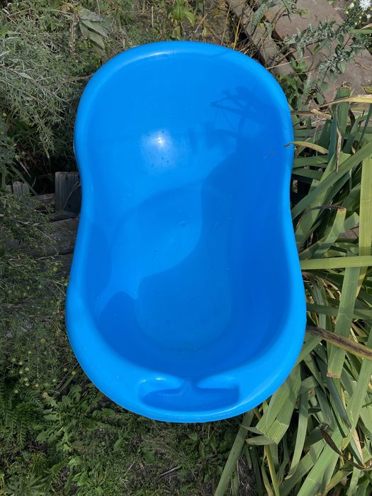 Продам ванночку детскую