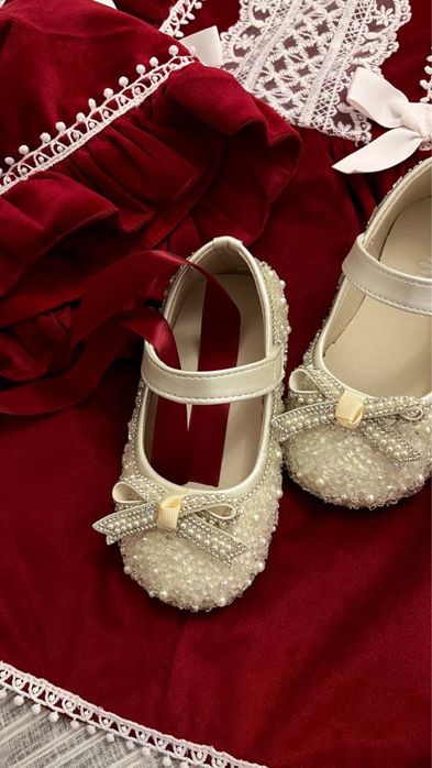 Нарядное платье для девочки