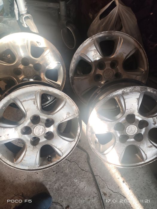 Продам диски  на 16