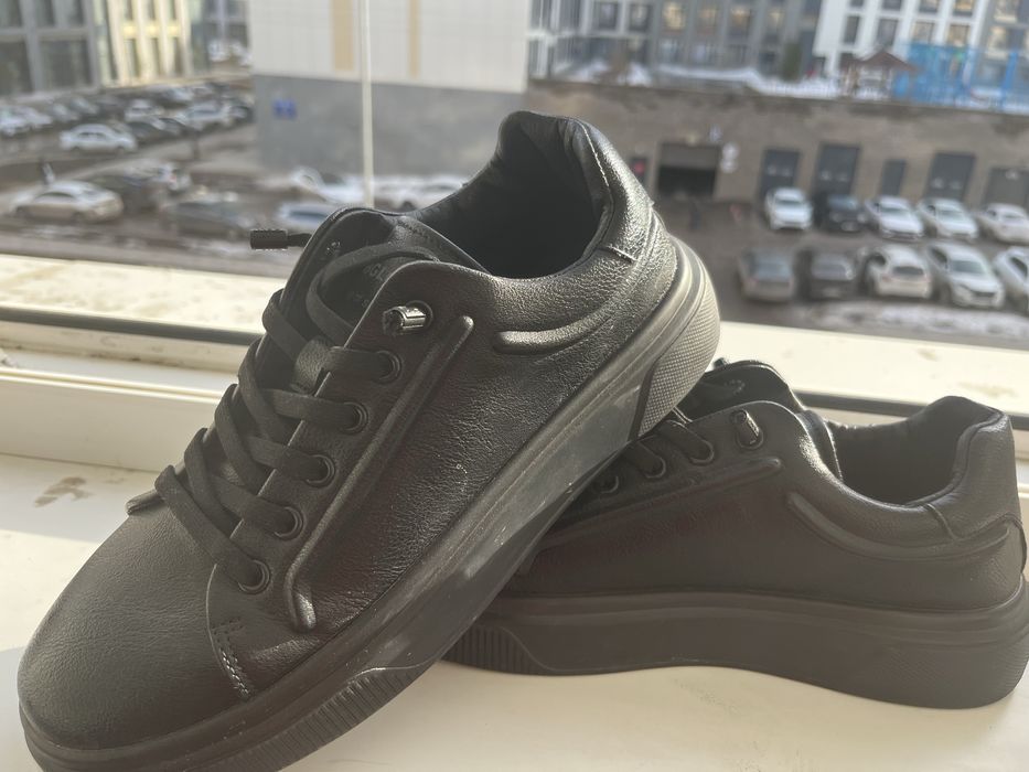 Кросовки 38-40 новый