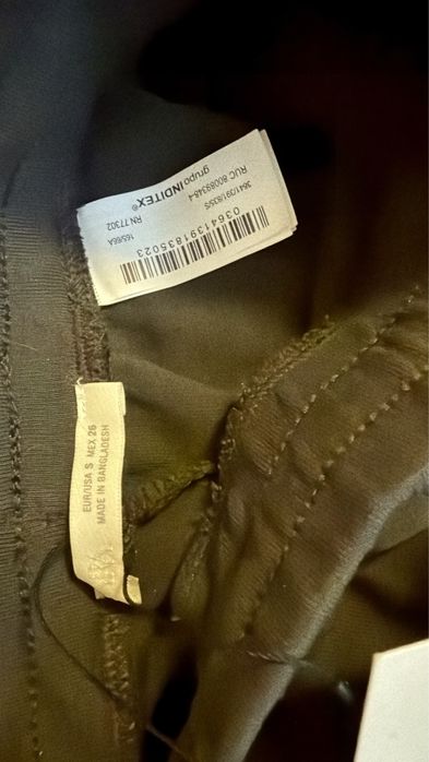 Нов панталон от Zara с етикет. Не е носен!