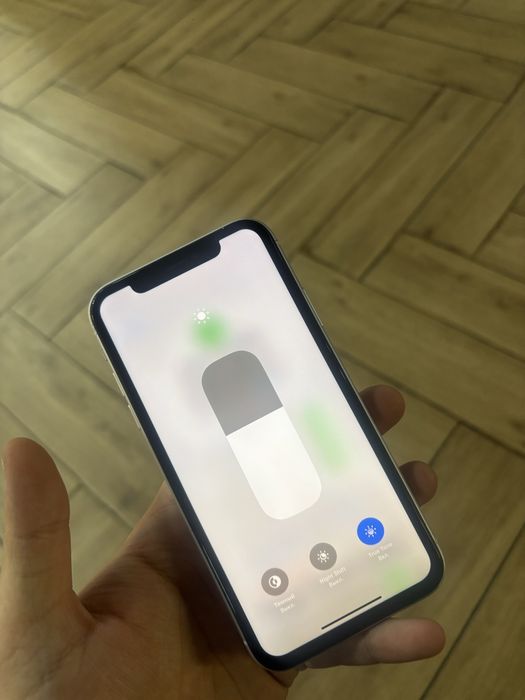 Iphone XR ашылмаган