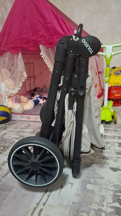 Продам прогулочную коляску