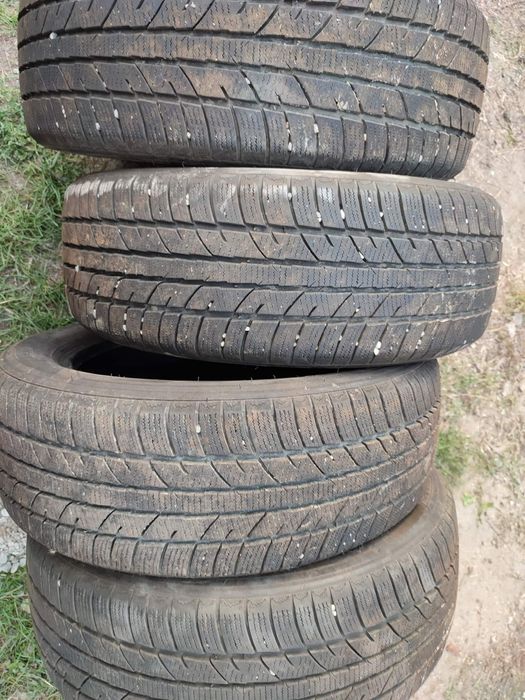 Vând anvelope de iarna