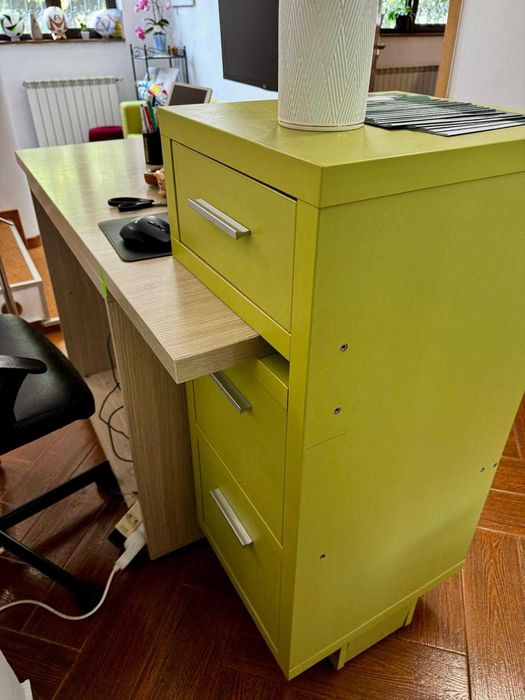 Set Mobilier Premium Recepție / Birou (2 Birouri masive + Dulap Vitrină)