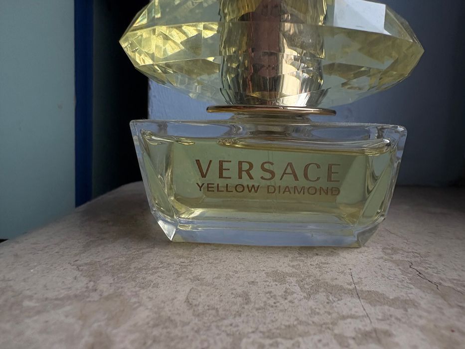 versace yellow diamond eau de toilette