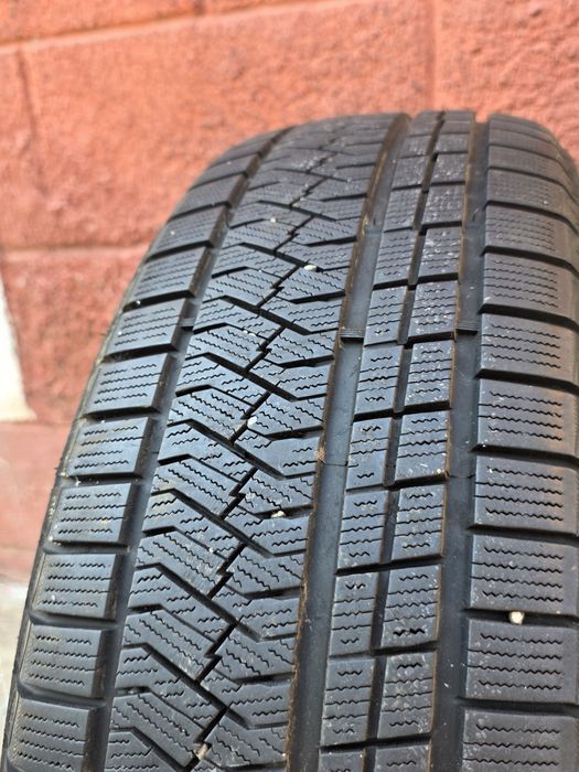 Зимни гуми 225/60/18 suv