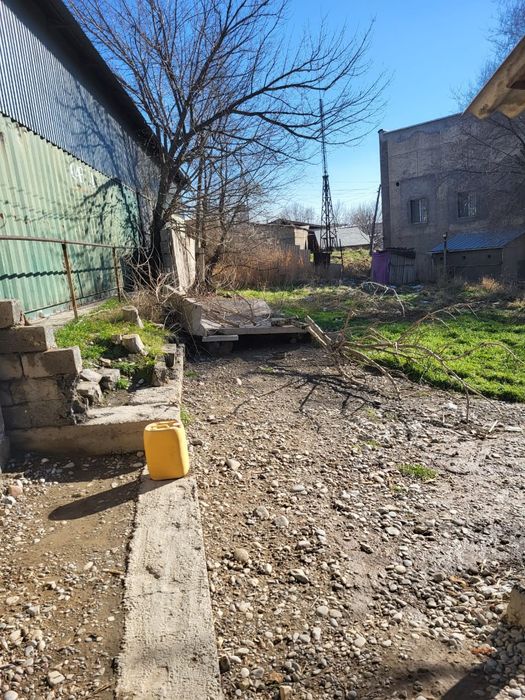 Участок в городе