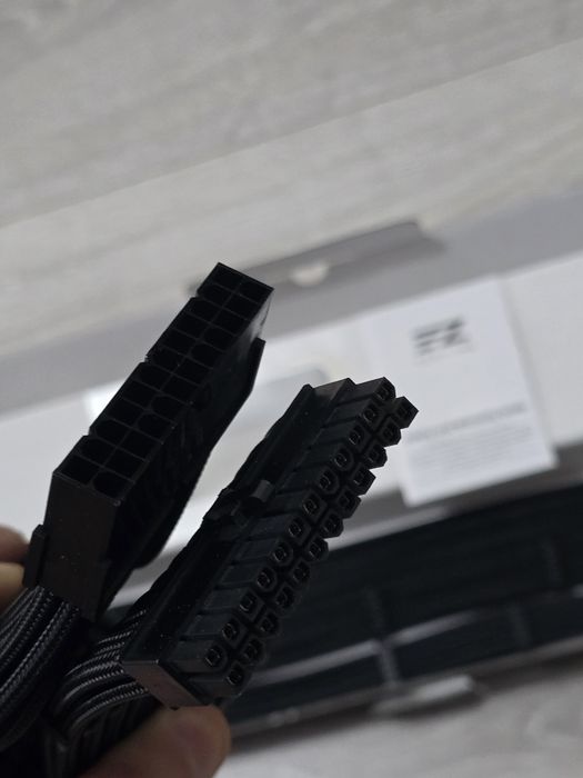 Kit Extensie Cabluri PSU EZDIY-FAB PCIe 5.0 12VHPWR – 300mm, Negru