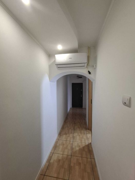 Vînd apartament 3 camere