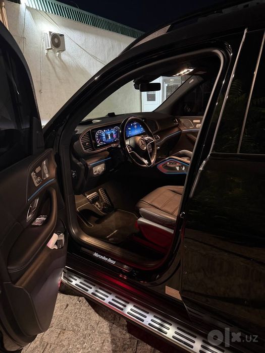 **Mercedes-Benz GLS 580 4MATIC**