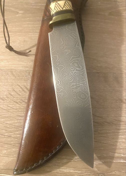 Cutit unicat, full tang, otel Danasc, 250+ straturi