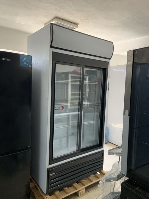 Двойна хладилна витрина UGUR широка-100см