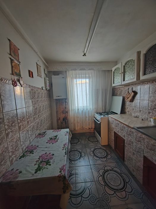 Apartament 3 camere decomandat – Vest / Piața Aurora