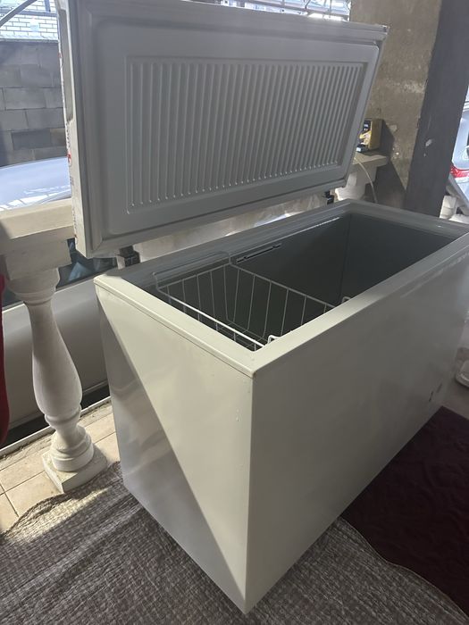 Продам морозилку год не пользовались