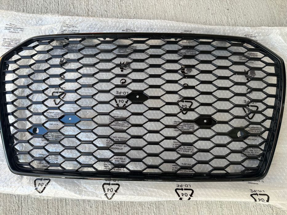 Grilă RS Honeycomb Audi A6 C7 4G Facelift 2015–2018