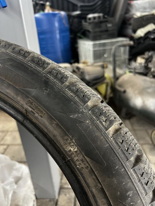 Продам Шины 295.35R21