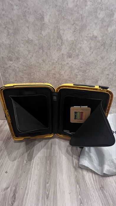 Продам чемодан samsonite original