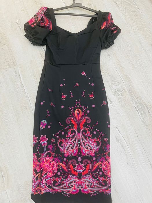 Вталени рокли 29desires