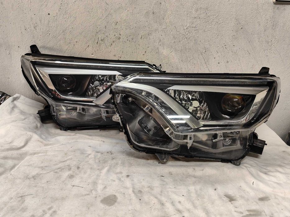 Оригинални фарове Тойота Рав 4  Toyota Rav 4 Led