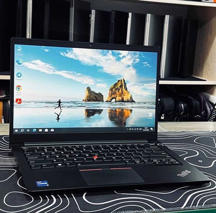 Lenovo Thinkpad E14 i5-1135G7 DDR4 8GB SSD 256GB 14'0 FHD Ips