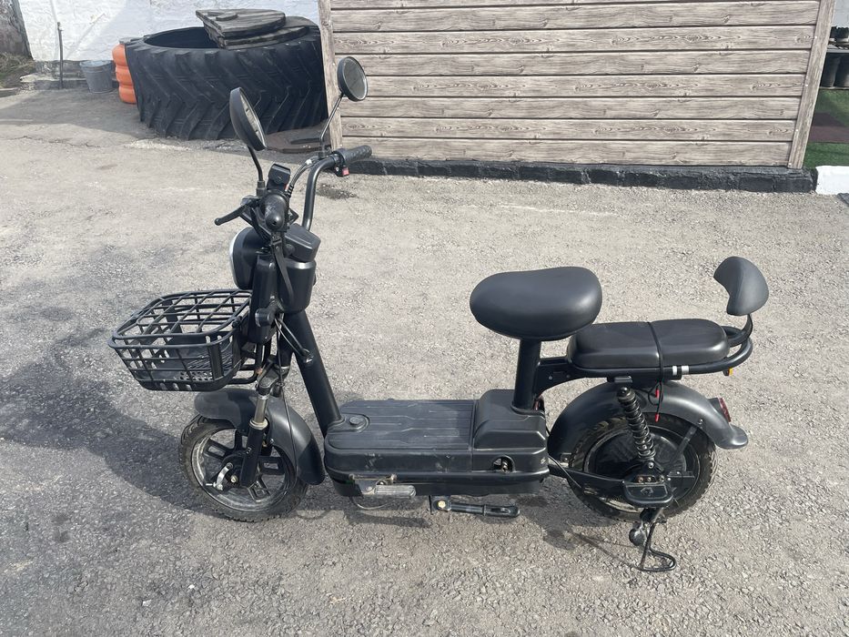 Скутер электрический