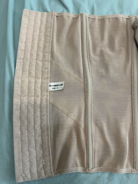 Корсет утягивающий