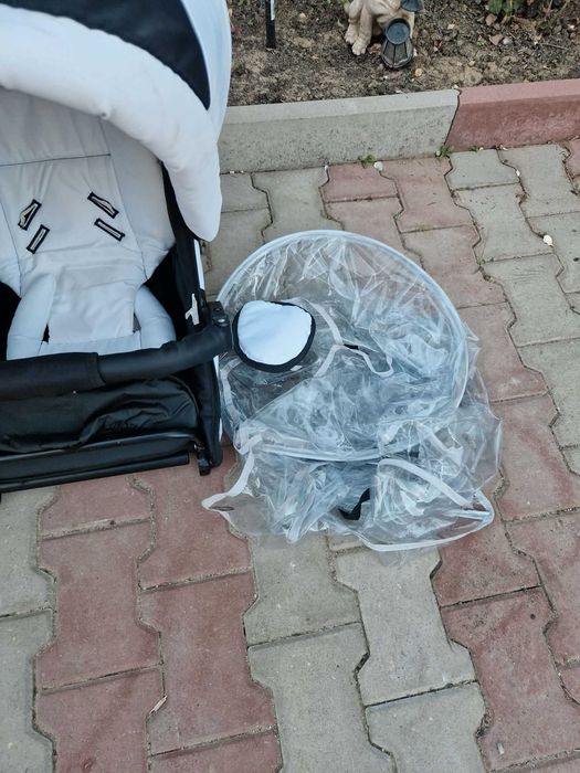 Căruț pentru bebeluși