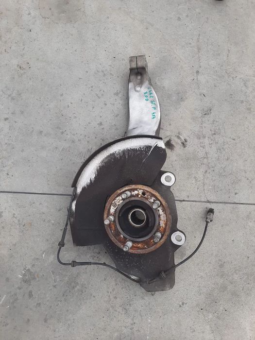 fuzeta stanga fata 3.0 d 4x4 land rover discovery 5  l462 dupa 2017