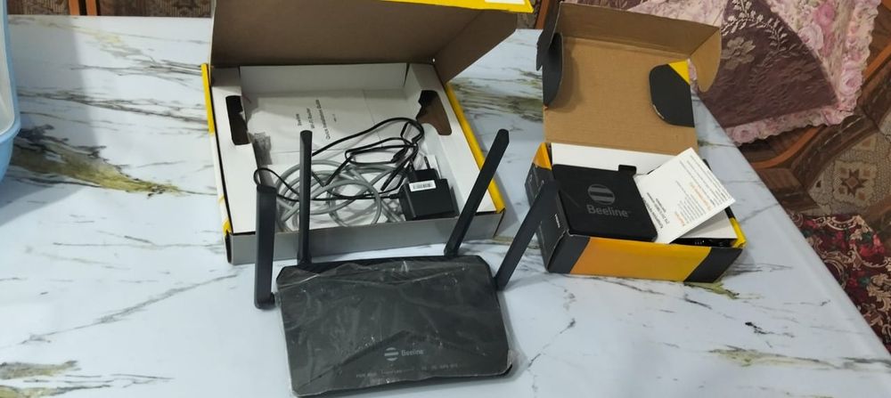 wi-fi роутер + Тв приставка в комплекте