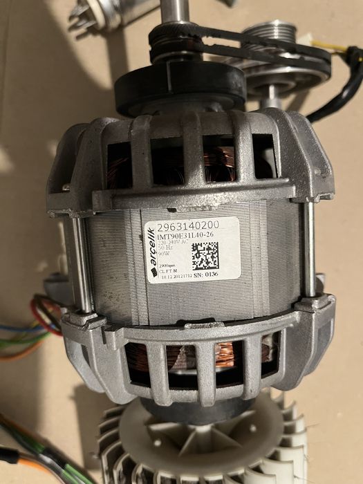 МОТОР ЗА СУШИЛНЯ Electrolux Zanussi AEG