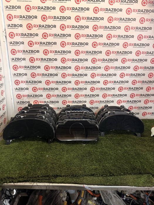 Щиток приборов (спидометр)