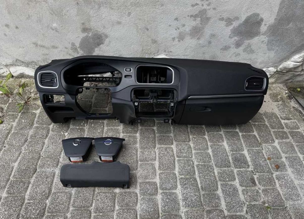 Арматурно табло колани аирбеги airbag Volvo V40 2012 do 2018