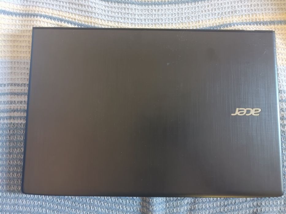 Laptop Acer aspire E5 575G Intel