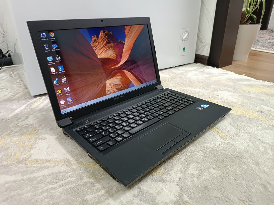 Ноутбук LENOVO Microsoft office.