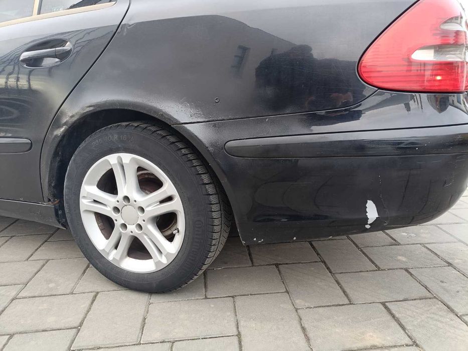 Mercedes / E220 / CDI an 2003Manuala