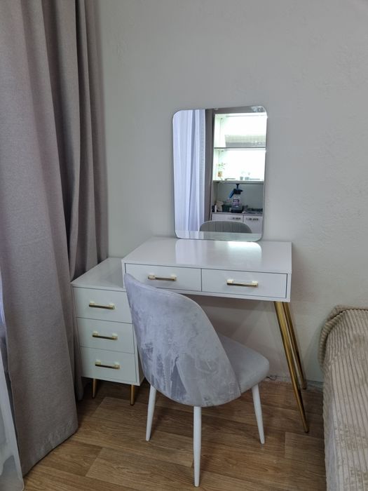 туалетный столик б/у